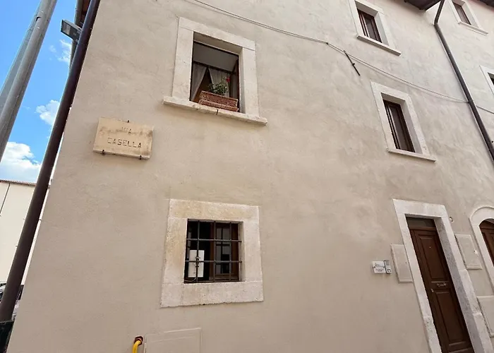 Visione Piazzetta Alferi 2 3*